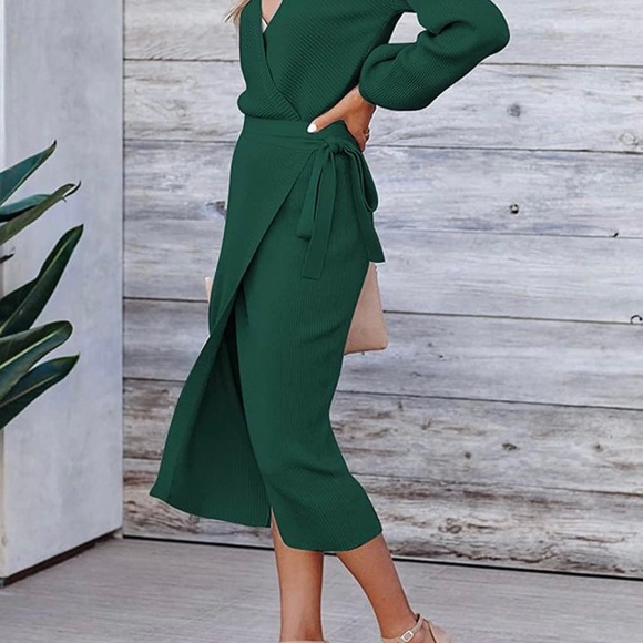 NWOT Wrap sweater dress - Picture 4 of 8